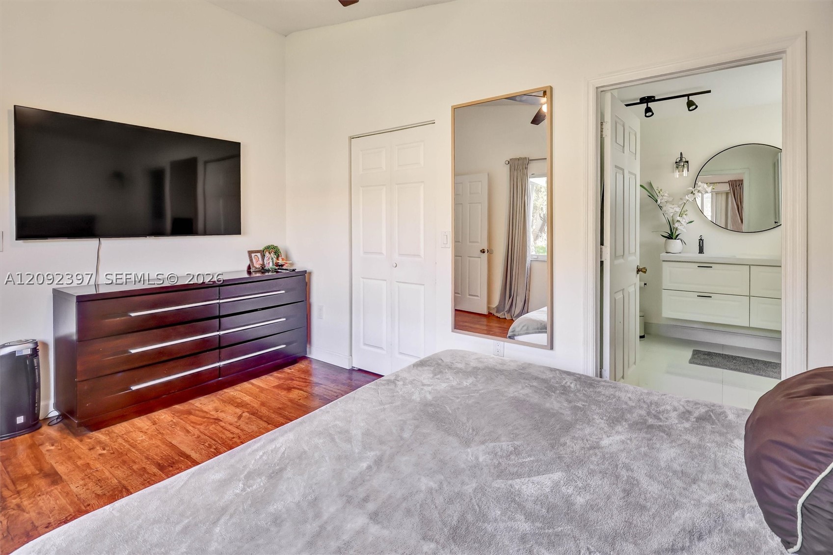 Turle Rase MLS# A12092397 | 127 Danielle Ct, Weston, FL 33326 Single Family Home ...