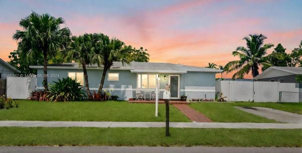 Princetonian, 25330 SW 124th Ave, Princeton, Florida 33032, image 1