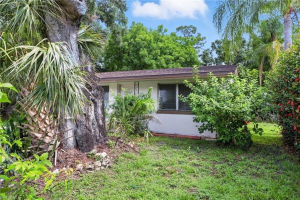 Palmlee Park, 1851 Winkler Ave, Fort Myers, Florida 33901, image 1