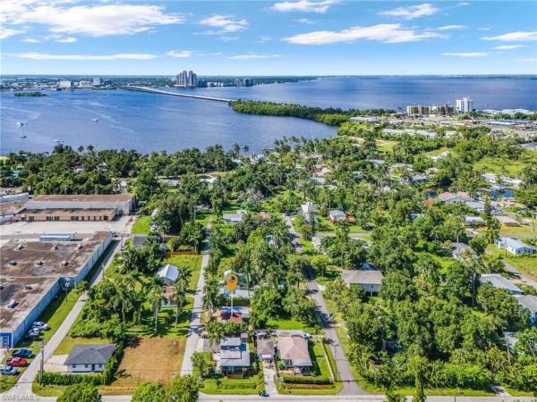 North Fort Myers No HOA, 1119 3rd Way, North Fort Myers, Florida 33903, image 1