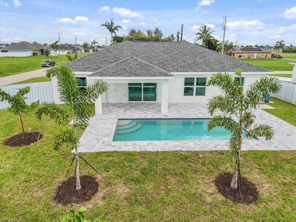 Cape Coral, 1136 9th Ter, Cape Coral, Florida 33993, image 2