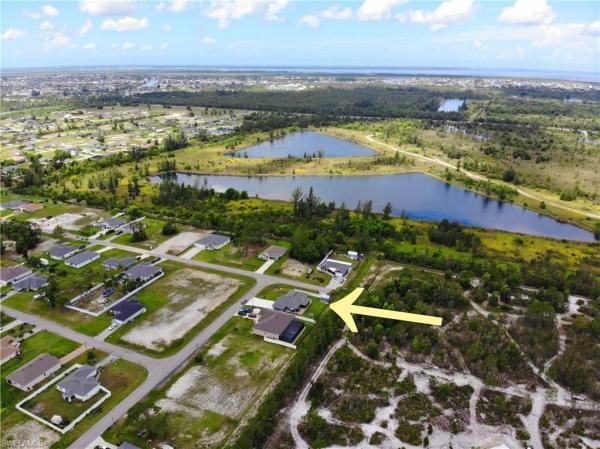 2727 29th Ter, Cape Coral, Florida 33993, image 2