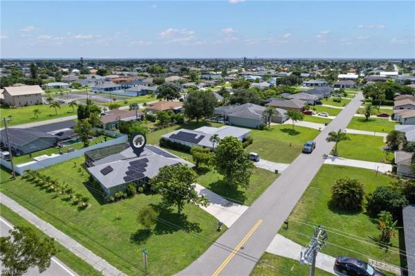 Cape Coral Residential, 901 23rd Ter, Cape Coral, Florida 33990, image 2