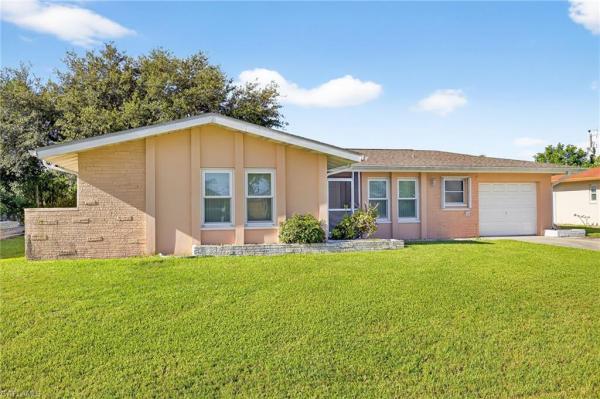 Cape Coral Residential, 1216 27th St, Cape Coral, Florida 33904, image 2