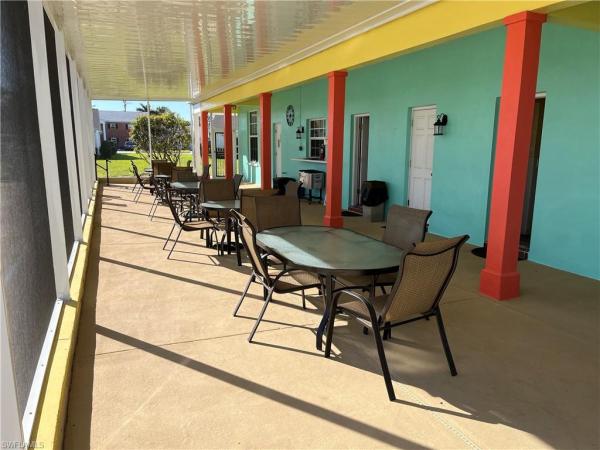 Myerlee Circle, 1341 Myerlee Country Club Blvd, Fort Myers, Florida 33919, image 3