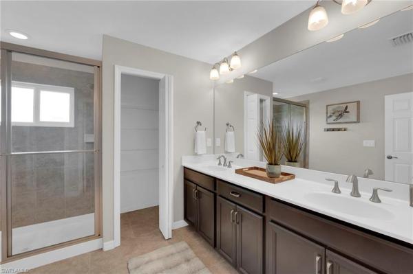 Lindsford, 3881 Burrfield St, Fort Myers, Florida 33916, image 1