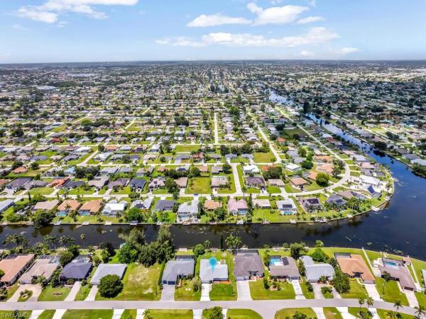 Cape Coral, 427 21st St, Cape Coral, Florida 33990, image 1