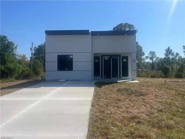 602 13th St, Lehigh Acres, Florida 33972, image 1