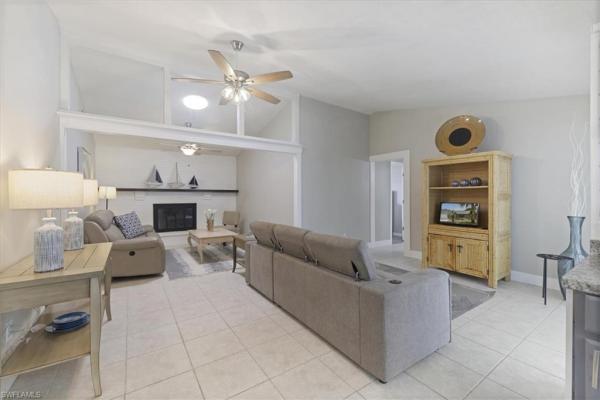 Cape Coral, 924 21st Ln, Cape Coral, Florida 33990, image 1