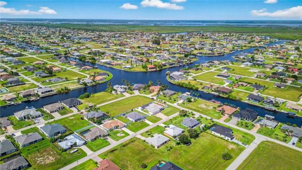 Cape Coral Residential, 3510 15th St, Cape Coral, Florida 33993, image 2