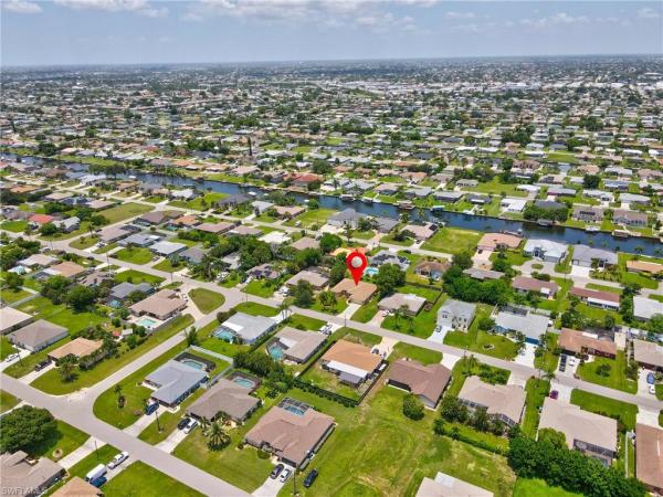 Cape Coral, 1407 17th Ter, Cape Coral, Florida 33990, image 1