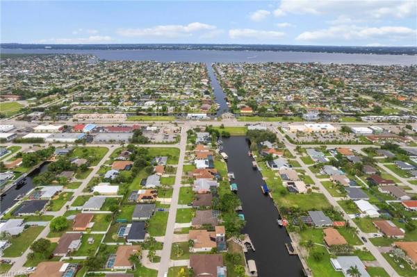 Cape Coral, 1426 32nd St, Cape Coral, Florida 33904, image 1