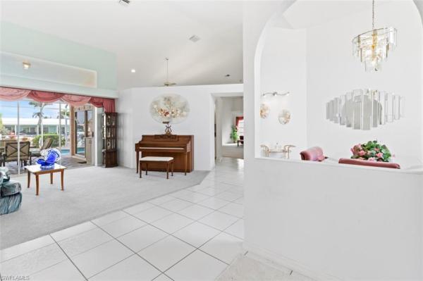 Cape Coral Residential, 2029 27th Ter, Cape Coral, Florida 33904, image 2