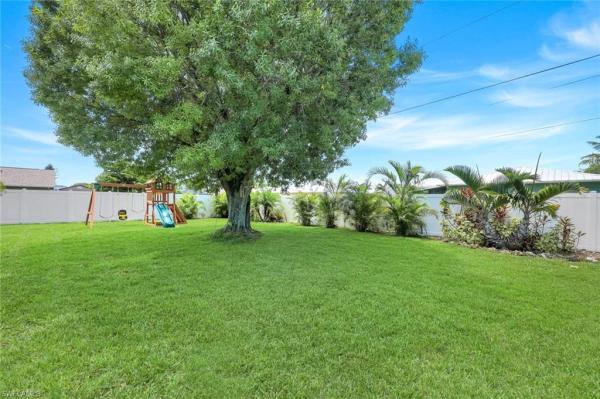 Cape Coral Residential, 222 39th St, Cape Coral, Florida 33914, image 2