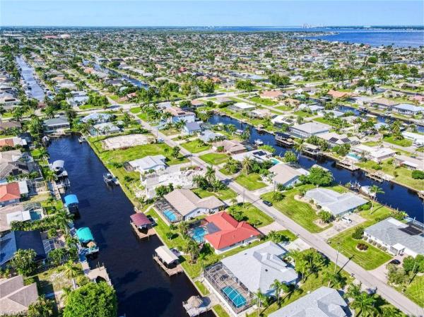 Cape Coral Residential, 3514 17th Pl, Cape Coral, Florida 33904, image 2