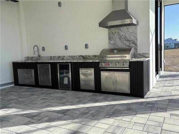 Cape Coral, 2129 W Cape Coral Pkwy, Cape Coral, Florida 33914, image 3
