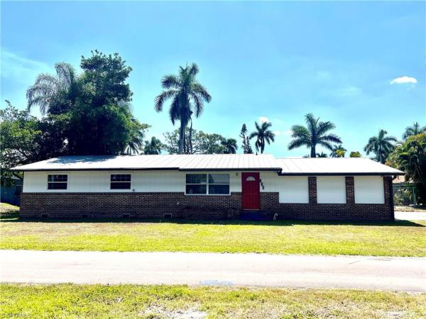North Fort Myers No HOA, 134 Standish Cir, North Fort Myers, Florida 33903, image 1