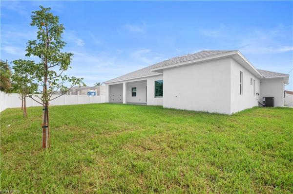 Cape Coral Residential, 502 28th Ave, Cape Coral, Florida 33991, image 2