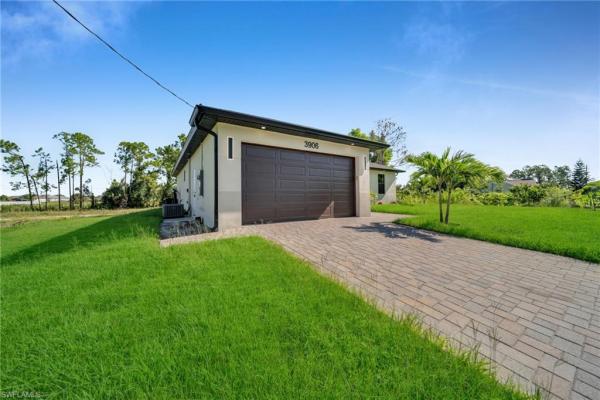 3906 Sunset Rd, Lehigh Acres, Florida 33971, image 1