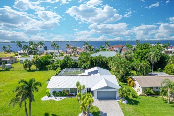 Cape Coral Residential, 422 Coral Dr, Cape Coral, Florida 33904, image 3