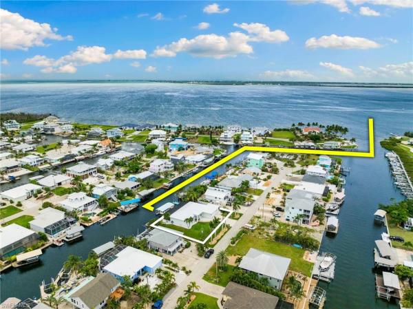 Pine Island Shores, 2372 Sycamore St, Other, Florida 33956, image 1