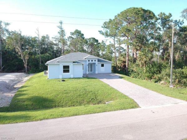 578 Woodview Dr, Lehigh Acres, Florida 33972, image 1