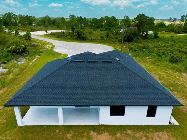 Lehigh Acres, 646 E Camilla St, Lehigh Acres, Florida 33974, image 3