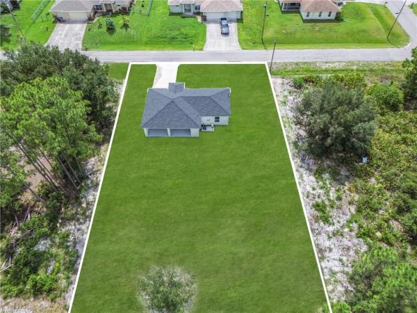 820 Hibiscus Ave, Lehigh Acres, Florida 33972, image 1