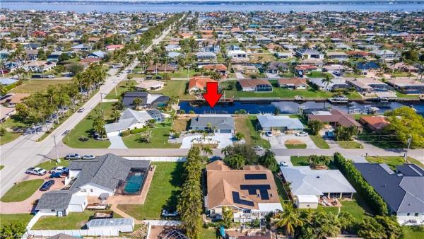 Palaco Grande, 3405 16th Pl, Cape Coral, Florida 33904, image 2