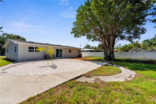Country Estates, 434 Lorraine Dr, Fort Myers, Florida 33905, image 1