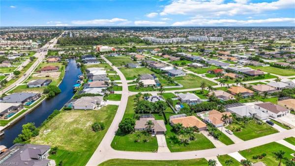 Cape Coral Residential, 2335 27th St, Cape Coral, Florida 33914, image 3
