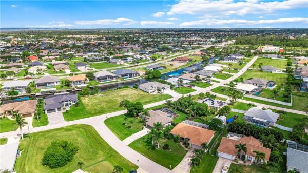 Cape Coral, 2335 27th St, Cape Coral, Florida 33914, image 1