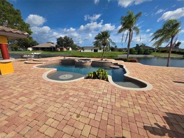 Cape Coral, 1002 3rd St, Cape Coral, Florida 33909, image 1