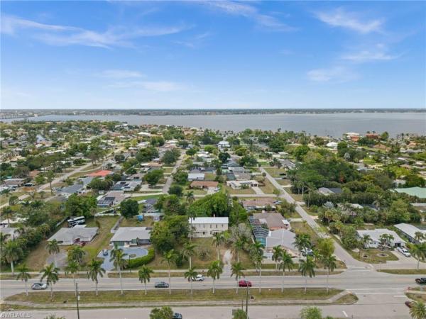 12430 Mcgregor Blvd, Fort Myers, Florida 33919, image 1