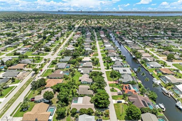 Cape Coral Residential, 1725 9th Ter, Cape Coral, Florida 33990, image 1