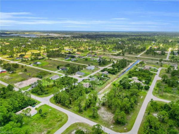 Lehigh Acres Residential, 1137 E Ecrue St, Lehigh Acres, Florida 33974, image 1