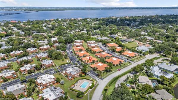 Hamlet, 1424 Park Shore Cir #4, Fort Myers, Florida 33901, image 2