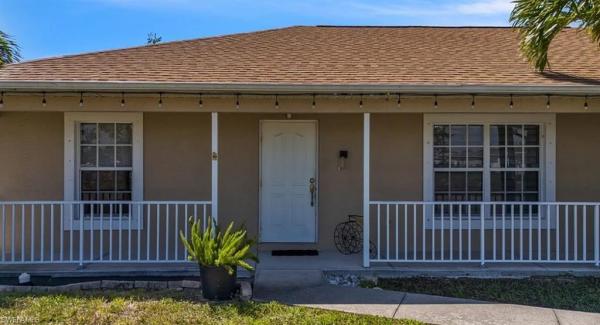 Cape Coral Residential, 1526 21st Pl, Cape Coral, Florida 33993, image 2