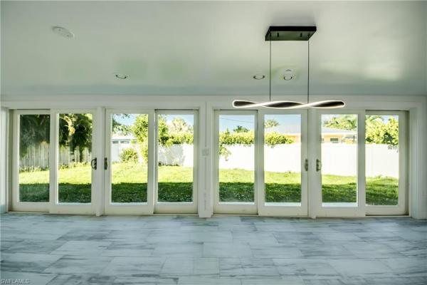 Tanglewood, 5020 Westminster Dr, Fort Myers, Florida 33919, image 1
