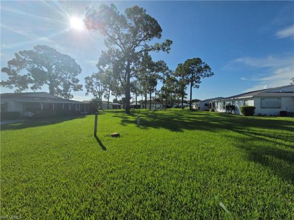 Pinewood, 52 Heath Aster Ln, Lehigh Acres, Florida 33936, image 2