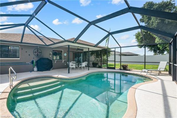 Cape Coral Residential, 2110 Santa Barbara Pl, Cape Coral, Florida 33991, image 2