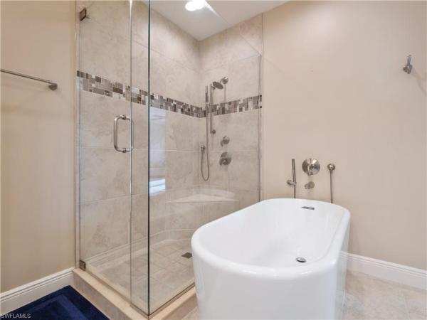 Harbor Place Vistas, 14819 Laguna Dr #703, Fort Myers, Florida 33908, image 3