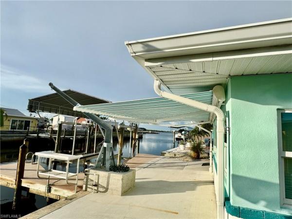 Island Harbors, 2500 Harbor View Dr, Matlacha, Florida 33993, image 1