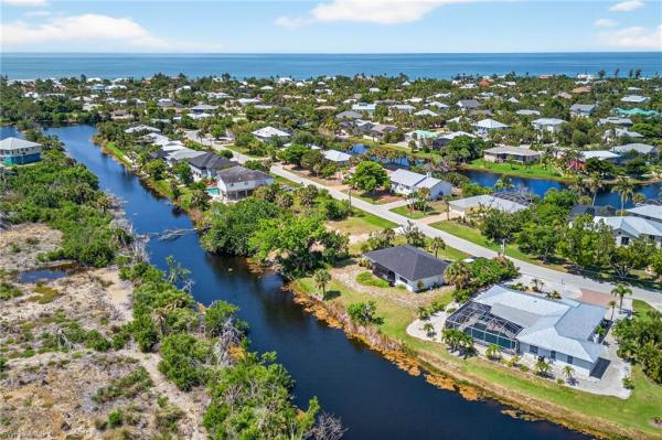 East Rocks, 720 Durion Ct, Sanibel, Florida 33957, image 2