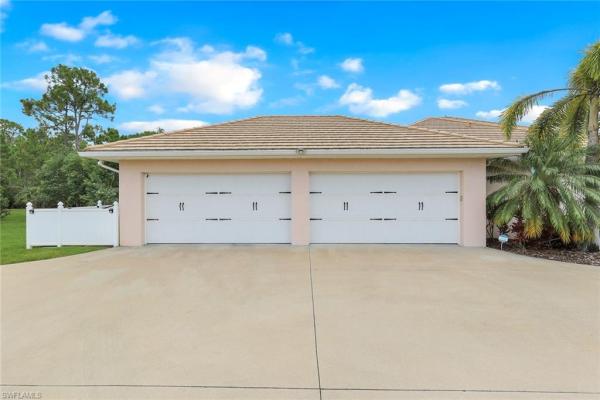 Hidden Pines, 15362 Old Pine Ct, Fort Myers, Florida 33912, image 1