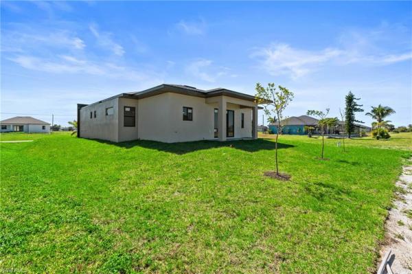3927 40th Ter, Cape Coral, Florida 33993, image 1