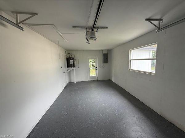 North Fort Myers No HOA, 16 W Glenmont Dr, North Fort Myers, Florida 33917, image 3