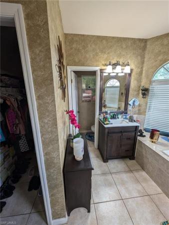 Tropic Schooner, 4121 SE 38th Ave, Naples, Florida 34117, image 2