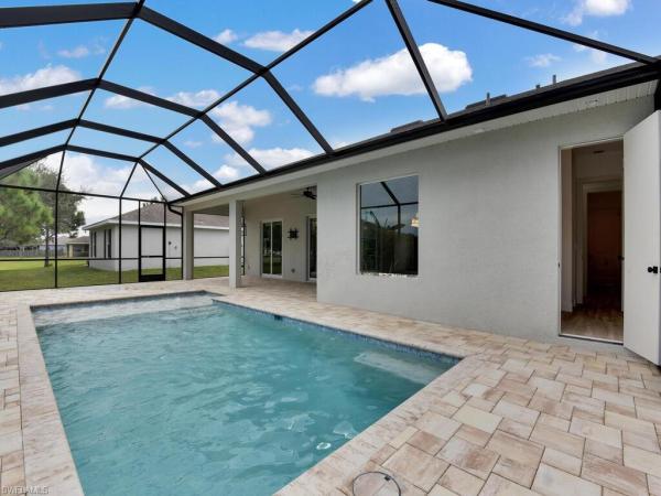 Cape Coral Residential, 2203 15th St, Cape Coral, Florida 33909, image 2