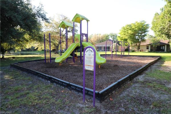Laurel Oaks, 15631 Red Fox Run, Fort Myers, Florida 33912, image 1
